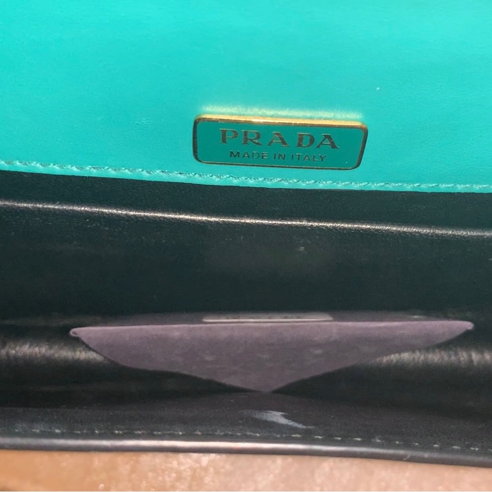❌❌ PRADA Lions Head Bag Antic Soft Saffiano Cahier Shoulder/Crossbody Green - Picture 14 of 16
